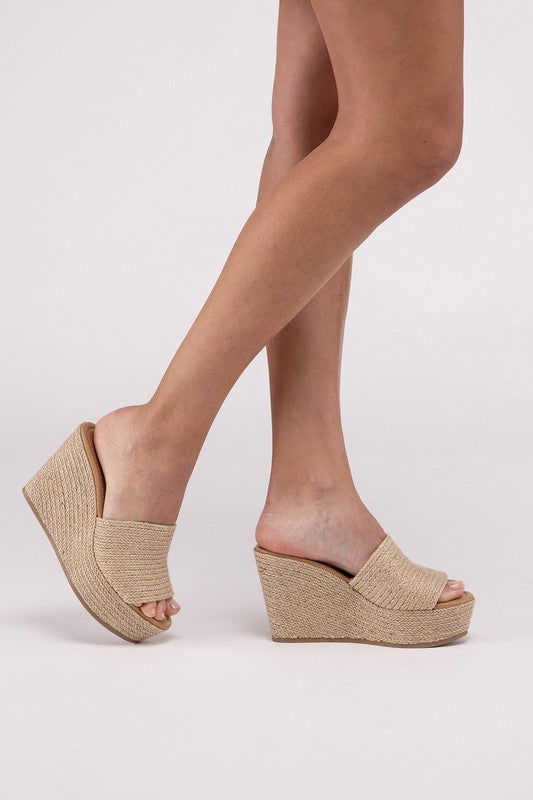 Bounty-S Wedge Platform Heels - Vesteeto