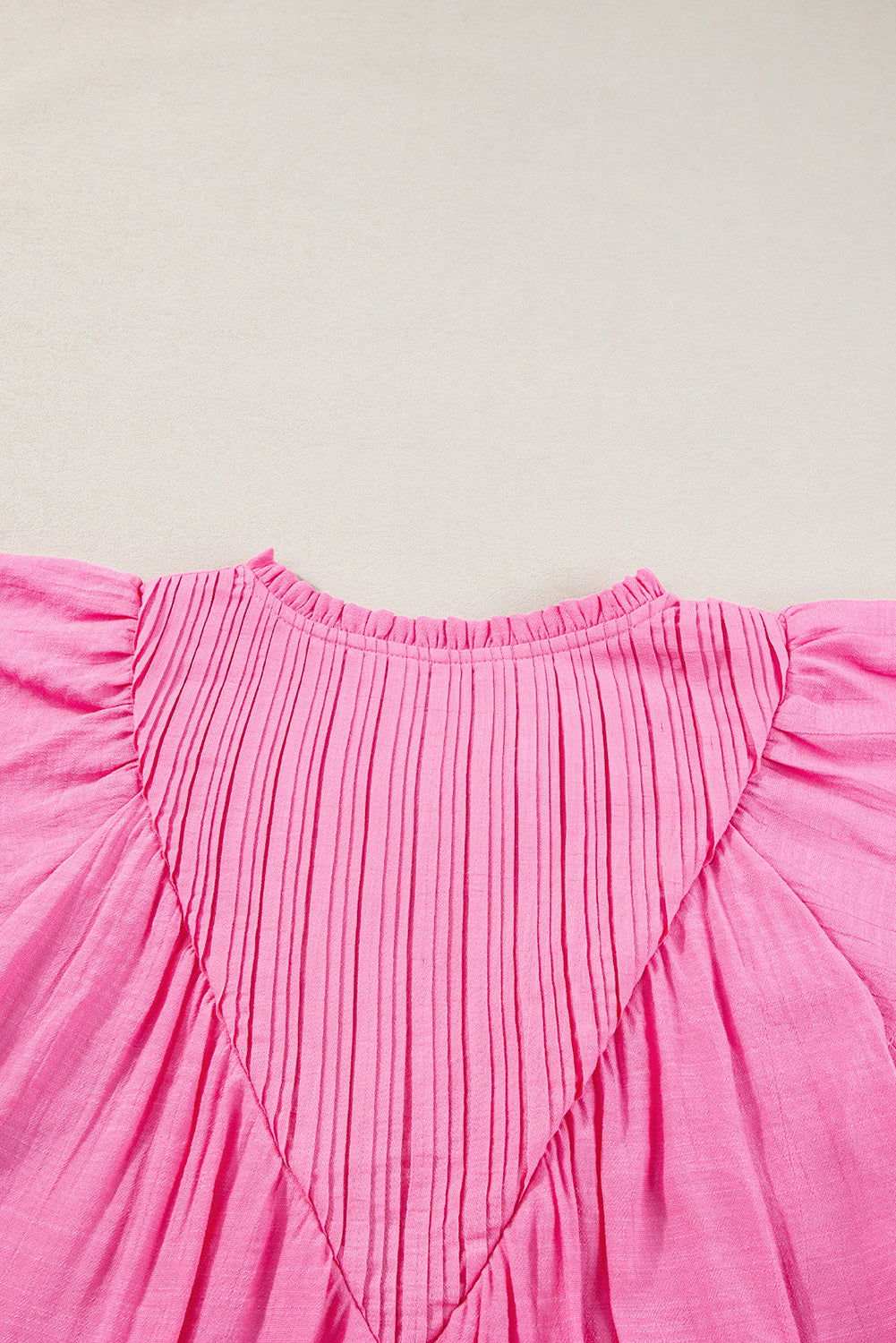 Bright Pink Frill V Neck Splicing Pleated Blouse - Vesteeto