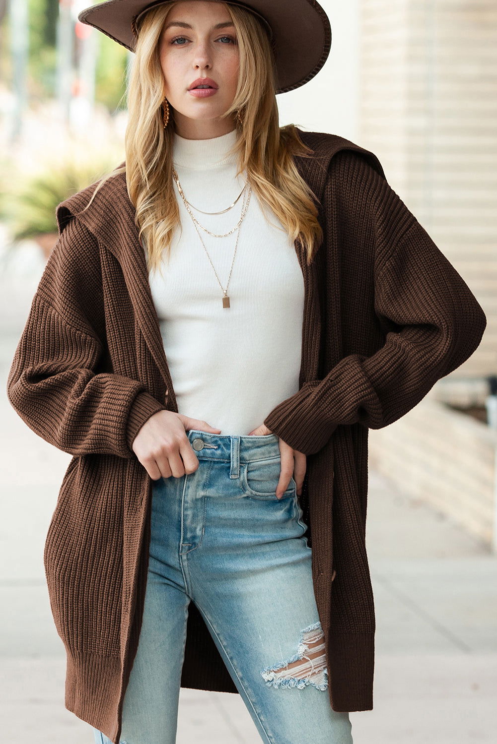 Brown Pocketed Button Up Chunky Knit Cardigan - Vesteeto