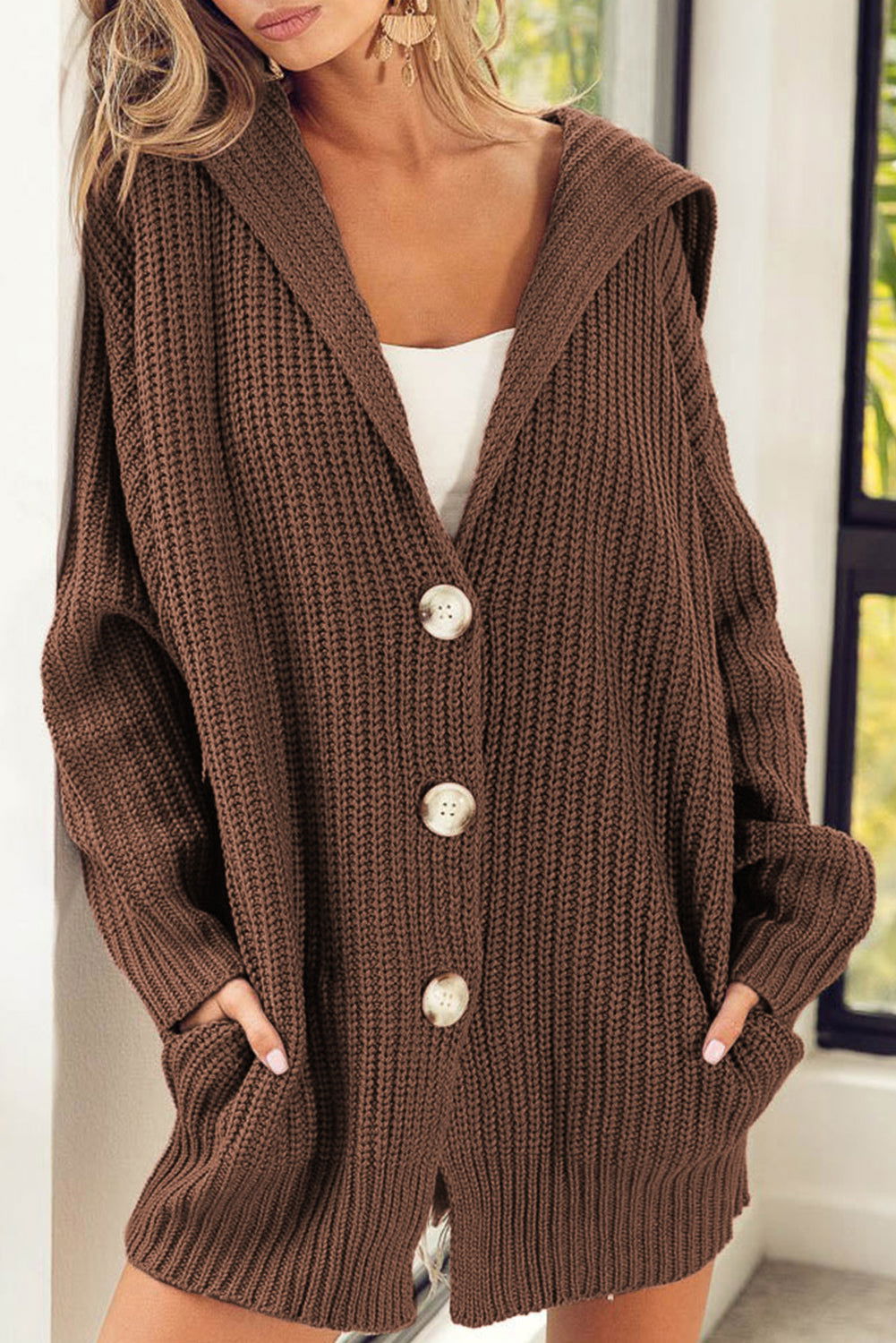 Brown Pocketed Button Up Chunky Knit Cardigan - Vesteeto