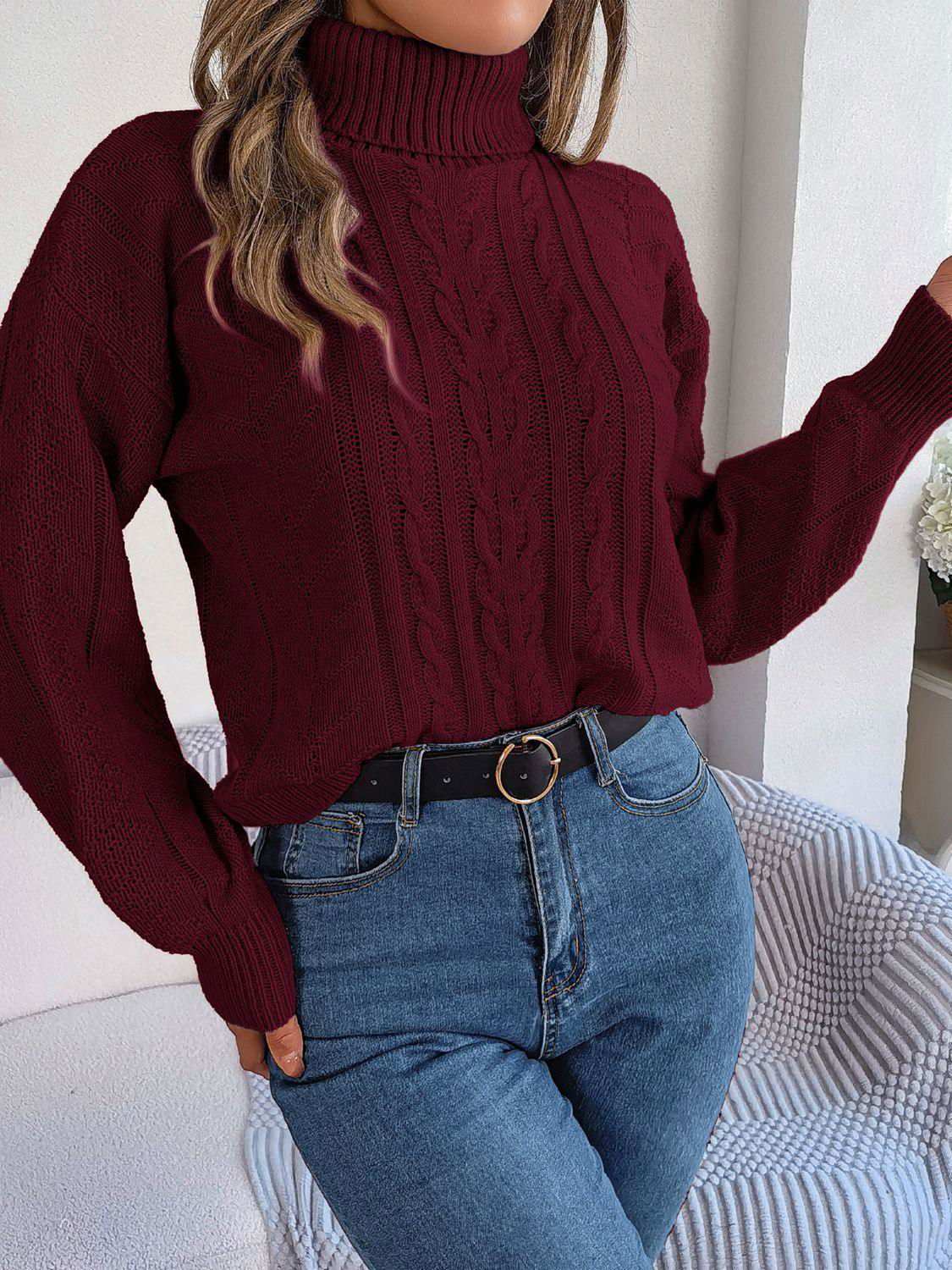 Cable-Knit Turtleneck Sweater - Vesteeto