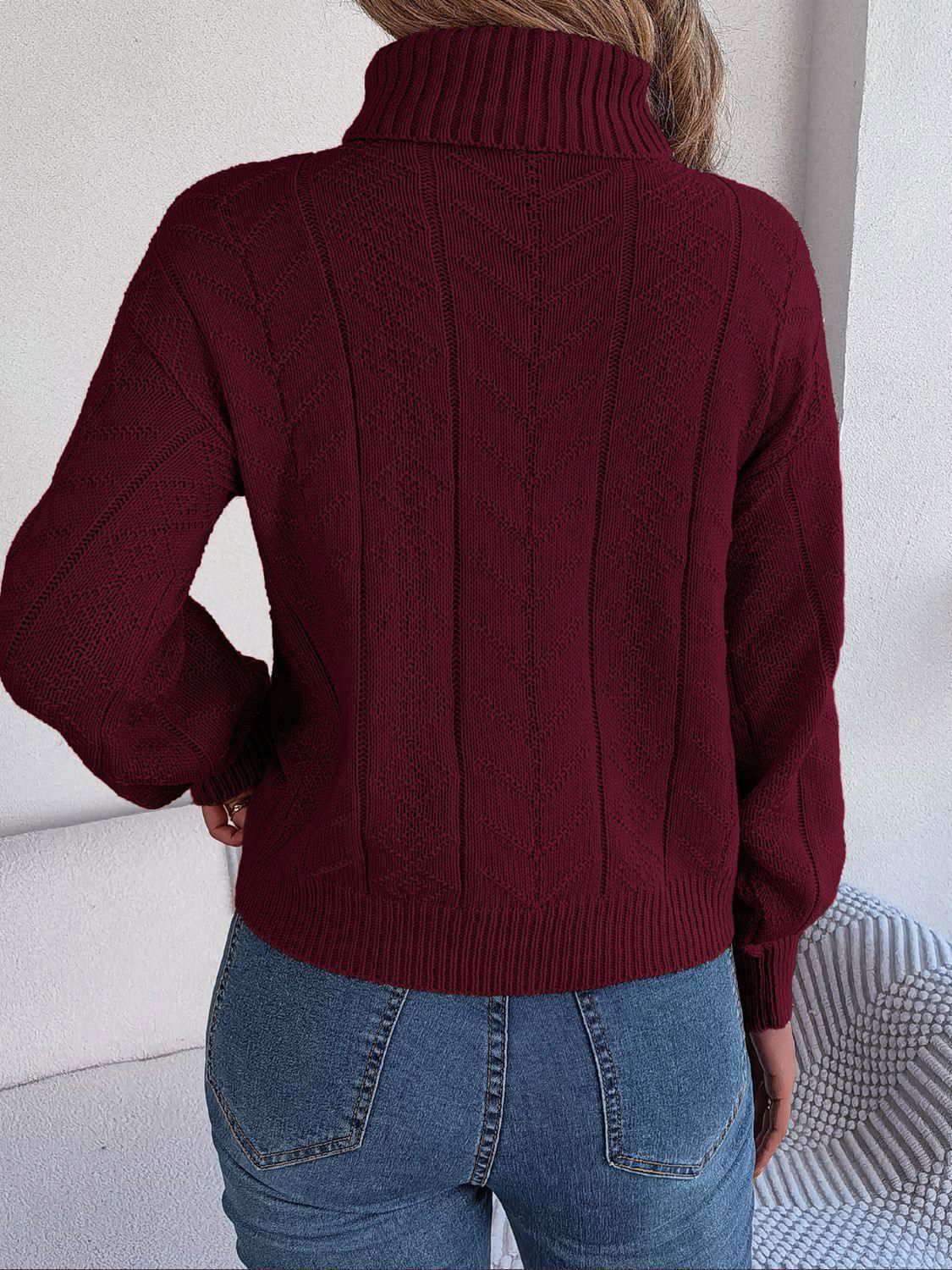 Cable-Knit Turtleneck Sweater - Vesteeto