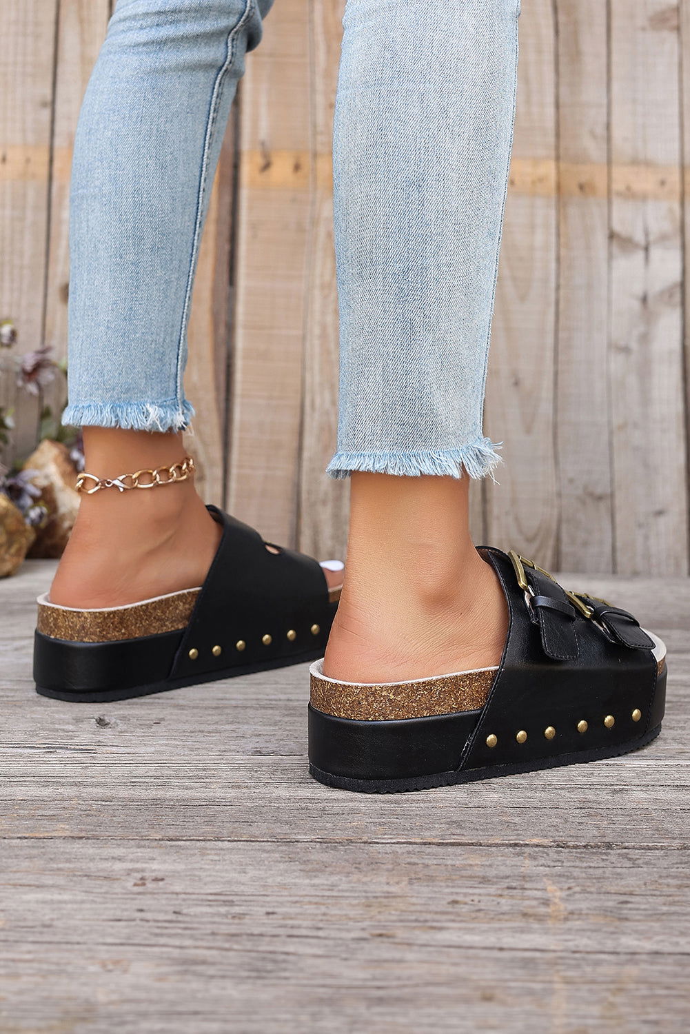 Chestnut Dual Buckle Studded Vintage Platform Slides Shoes - Vesteeto