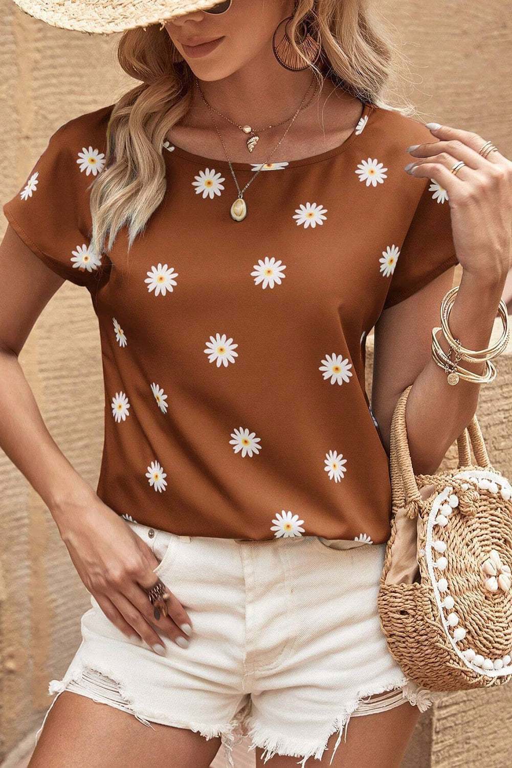 Chestnut Summer Daisy Print Batwing Sleeve Blouse - Vesteeto