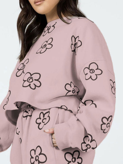 Floral Dropped Shoulder Sweatshirt and Shorts Set - Vesteeto