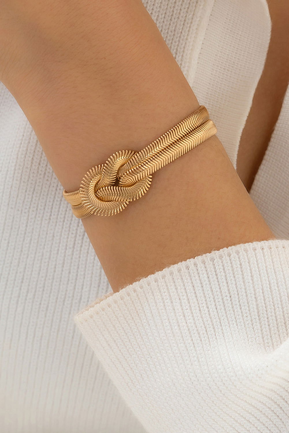 Gold Knotted Snake Bone Chain Adjustable Bracelet - Vesteeto