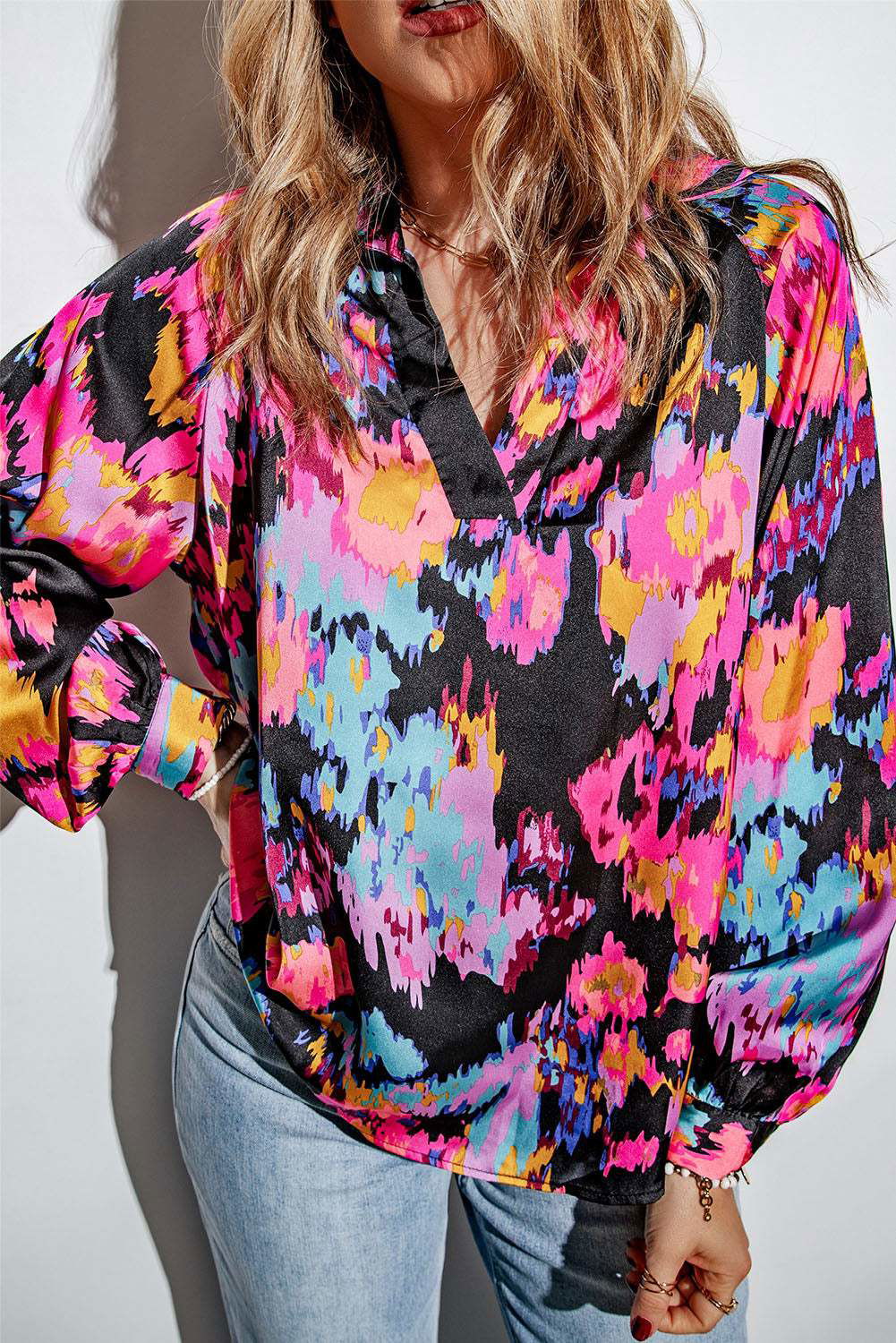 Graffiti Puff Sleeve Blouse - Vesteeto