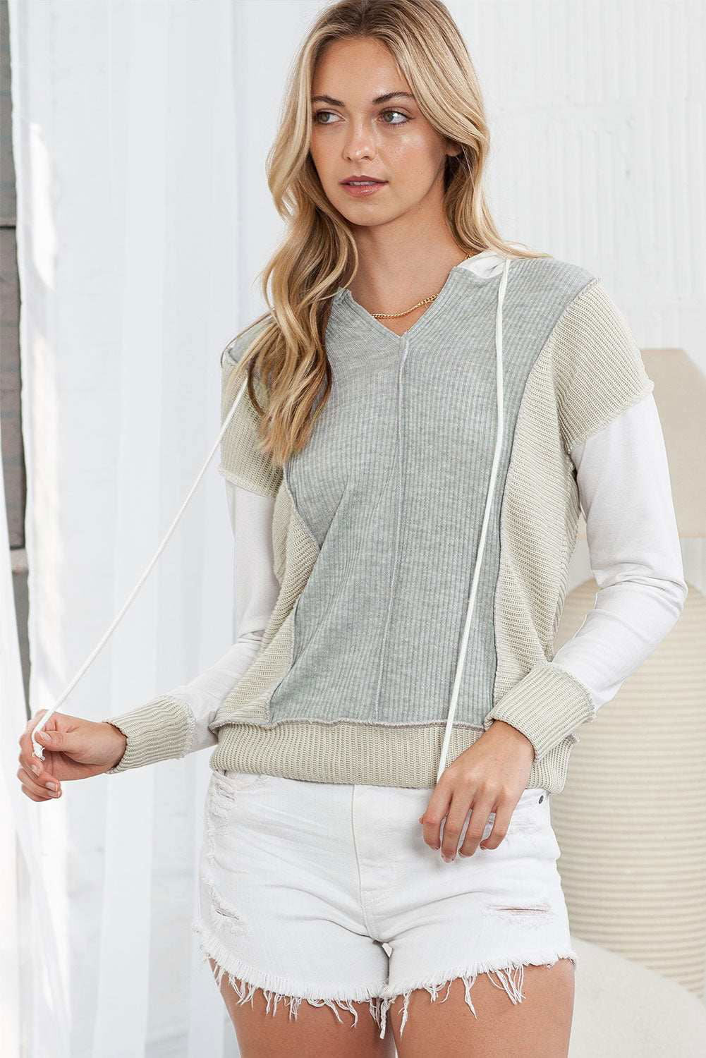 Gray Long Sleeve Textured Knit Patchwork Hoodie - Vesteeto