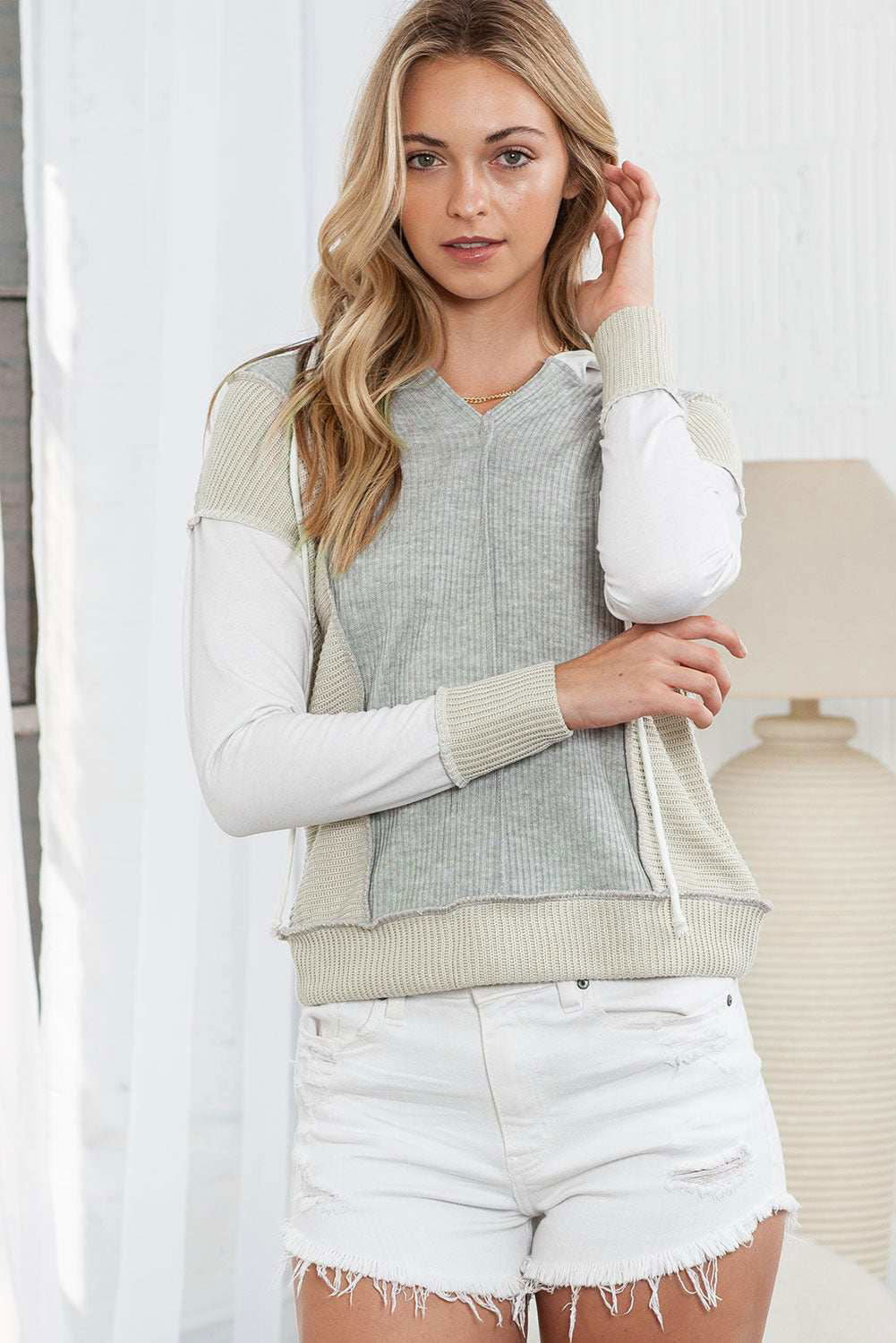 Gray Long Sleeve Textured Knit Patchwork Hoodie - Vesteeto