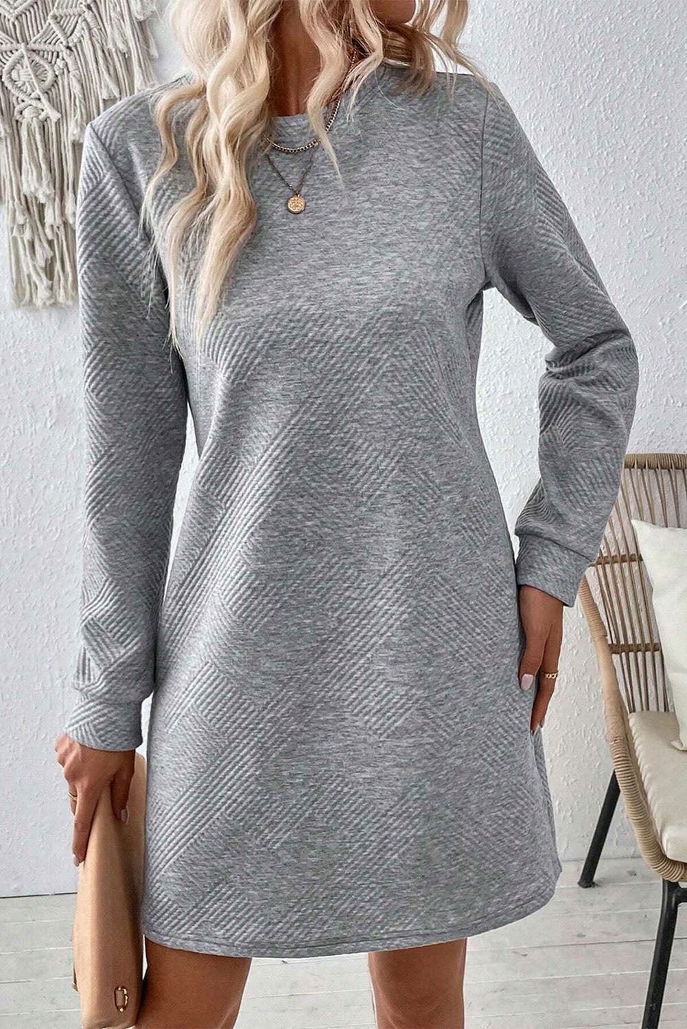 Gray Solid Color Textured Long Sleeve Shift Short Dress - Vesteeto