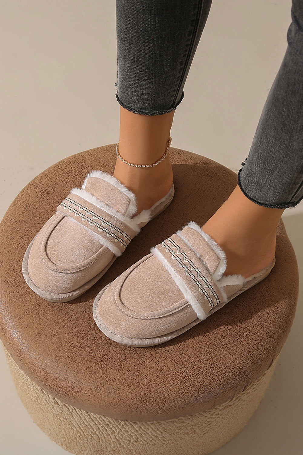 Gray Suede Wavy Striped Plush Lined Home Slippers - Vesteeto