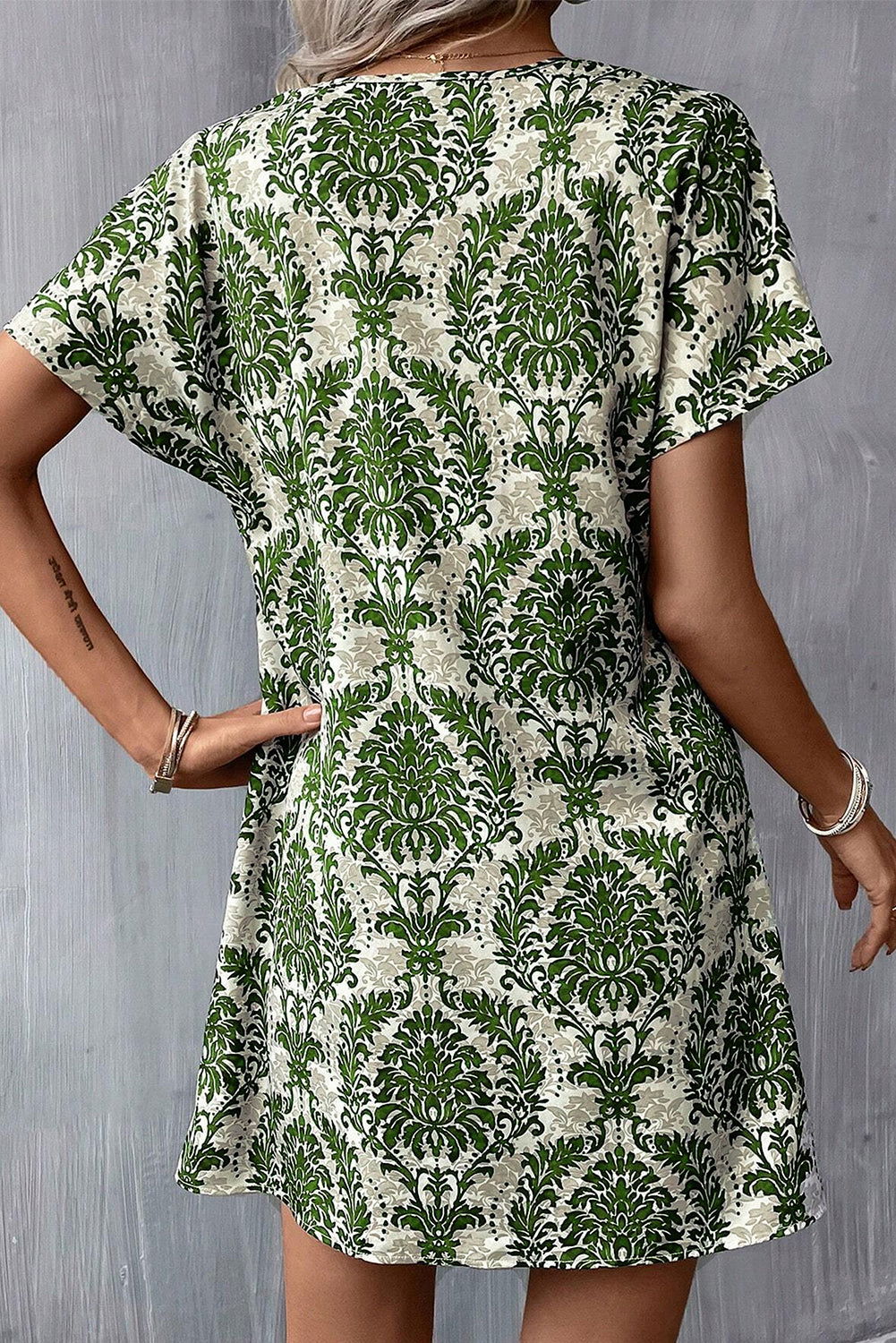 Green Floral Print V Neck Short Dolman Sleeve Mini Dress - Vesteeto