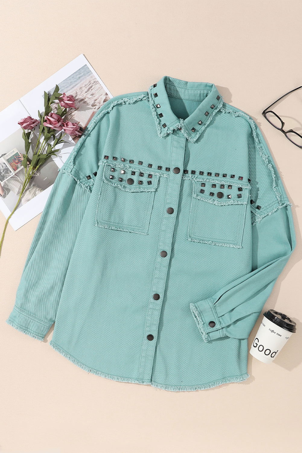 Green Frayed Trim Vintage Rivet Denim Jacket - Vesteeto