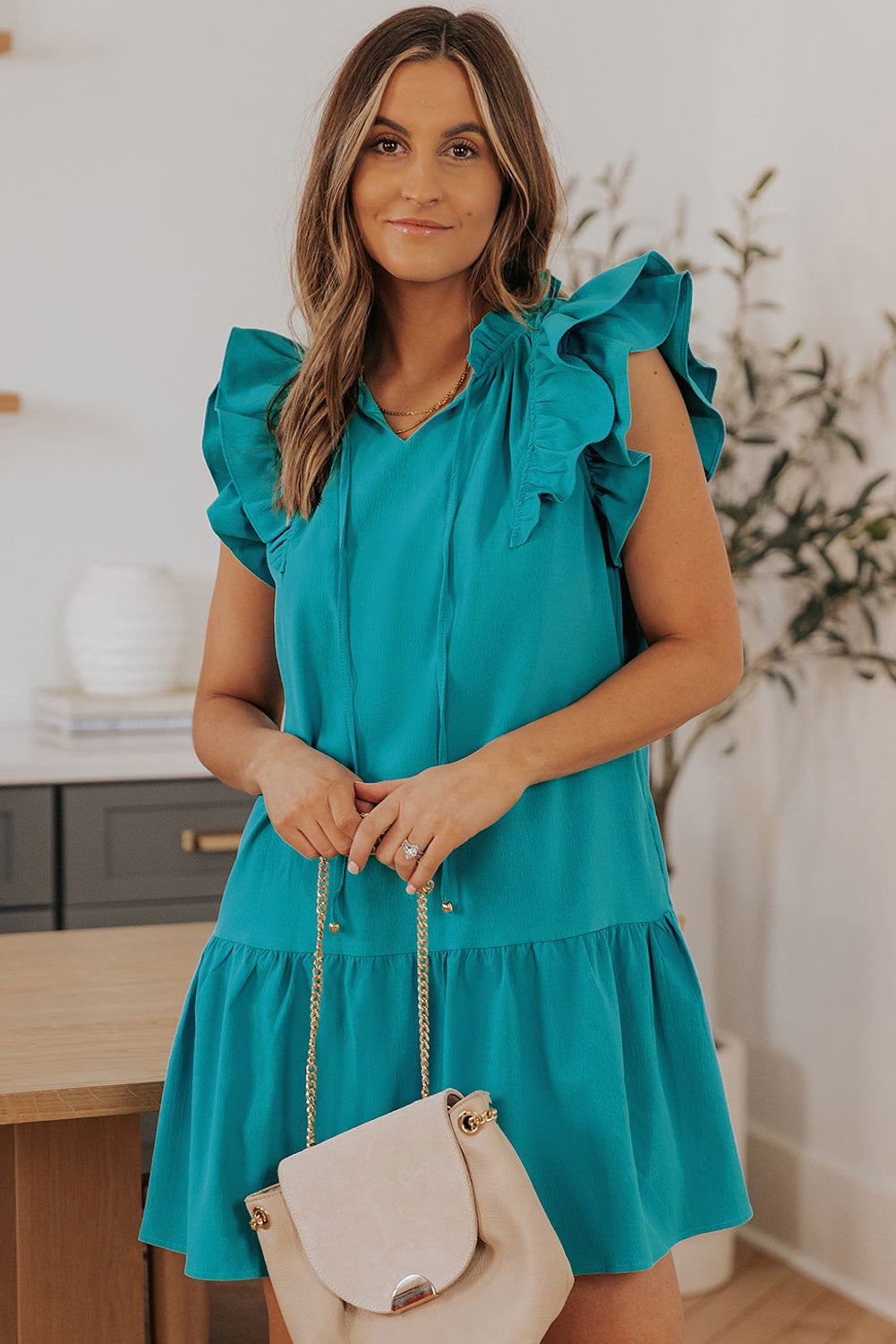 Green Tiered Ruffled Drawstring V Neck Short Dress With Pockets - Vesteeto