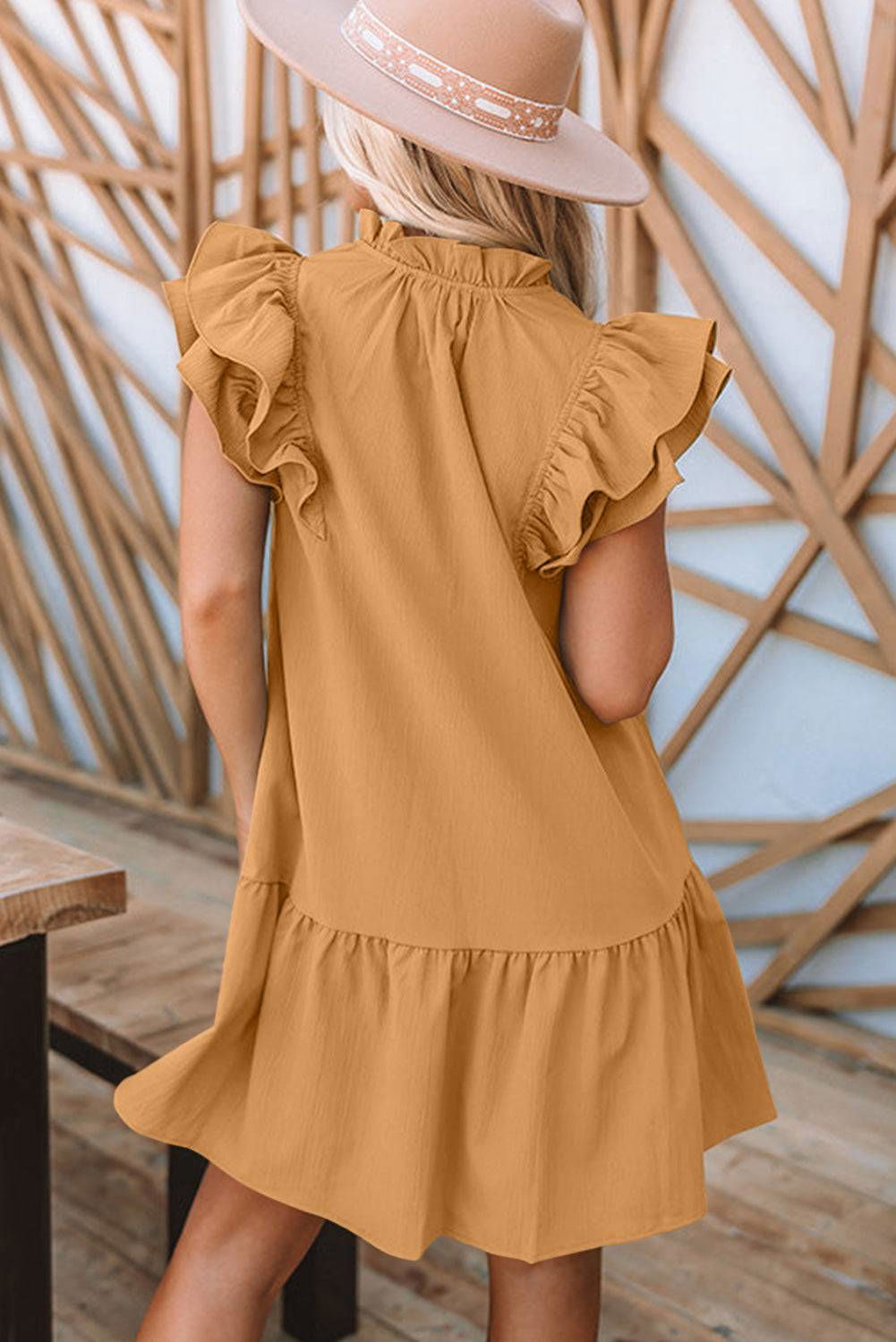 Green Tiered Ruffled Drawstring V Neck Short Dress With Pockets - Vesteeto