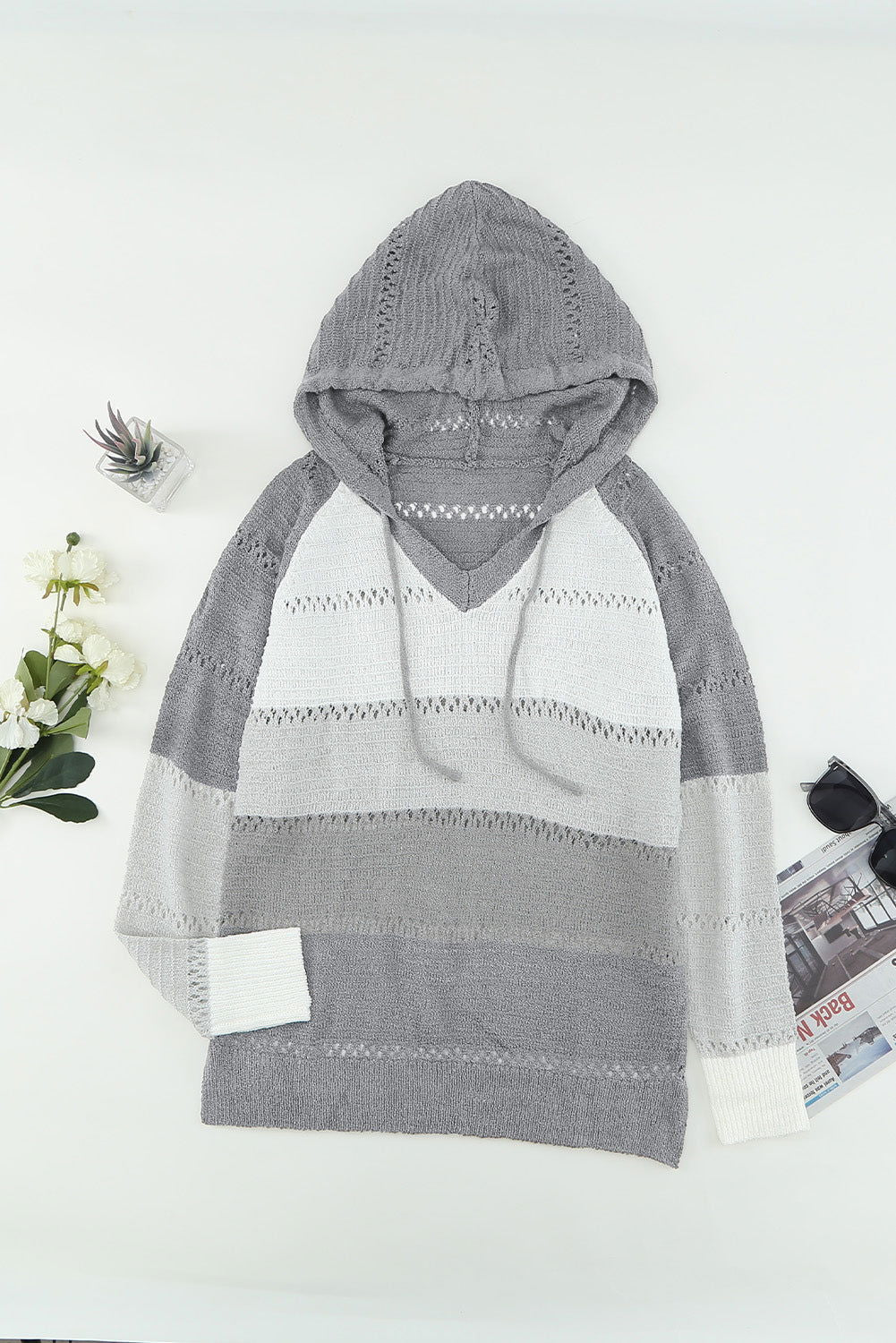 Grey Colorblock Casual Cutout Knit Hoodie Sweater - Vesteeto