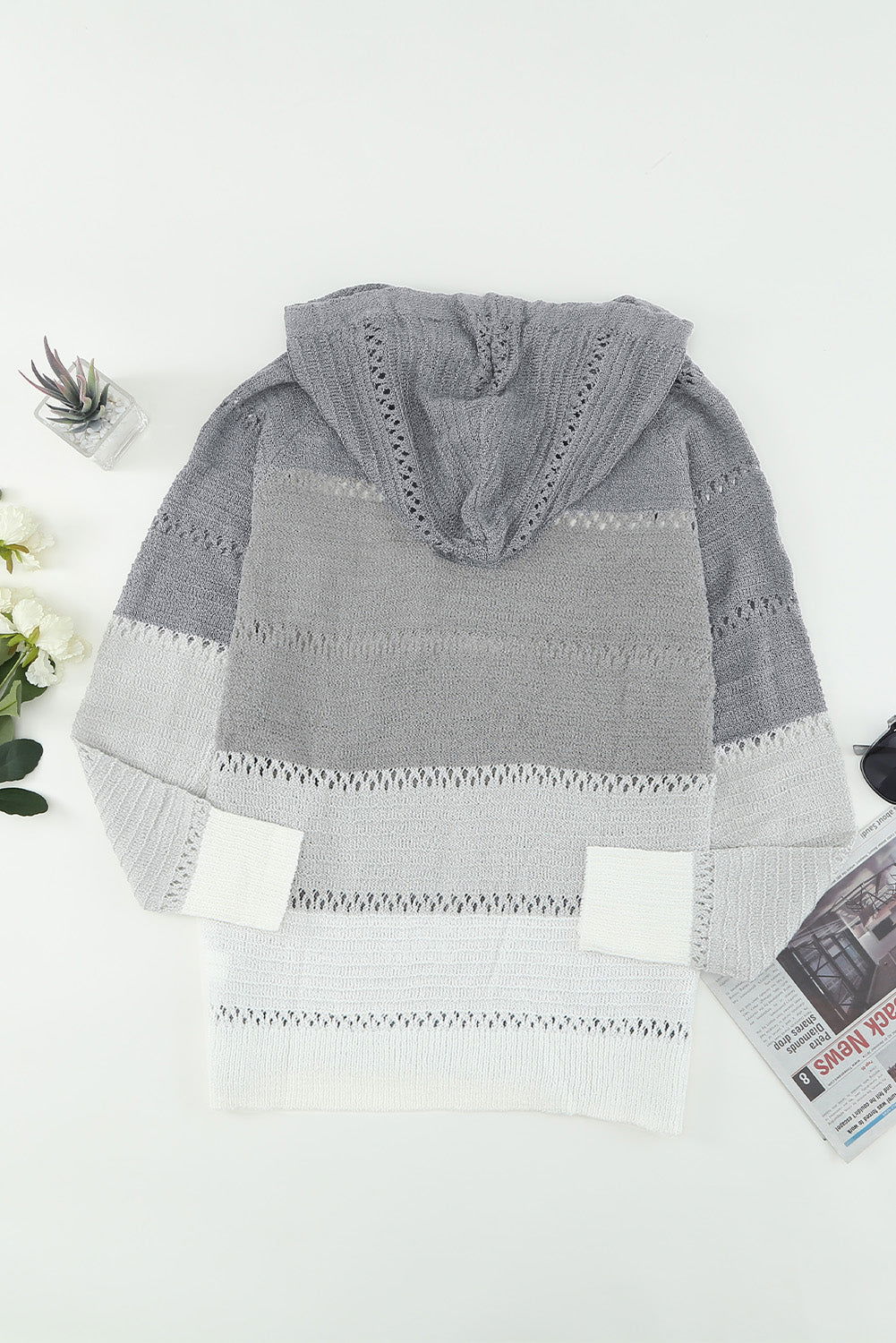 Grey Colorblock Casual Cutout Knit Hoodie Sweater - Vesteeto