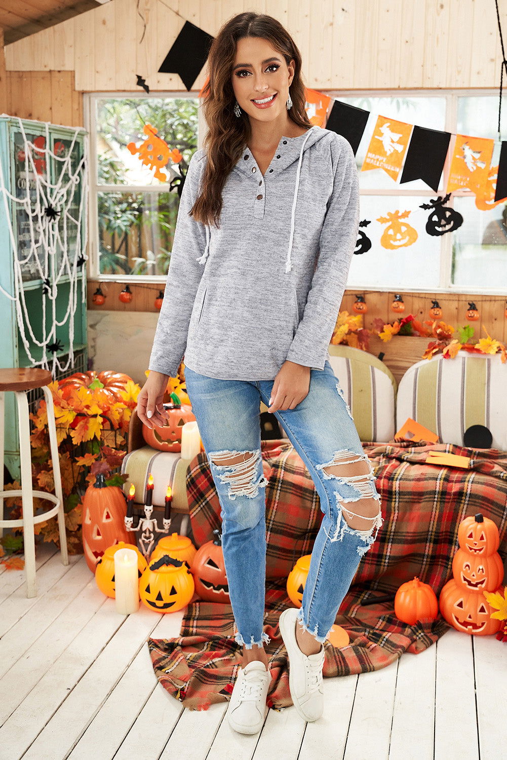 Grey Snap Button Long Sleeve Pullover Hoodie for Women - Vesteeto