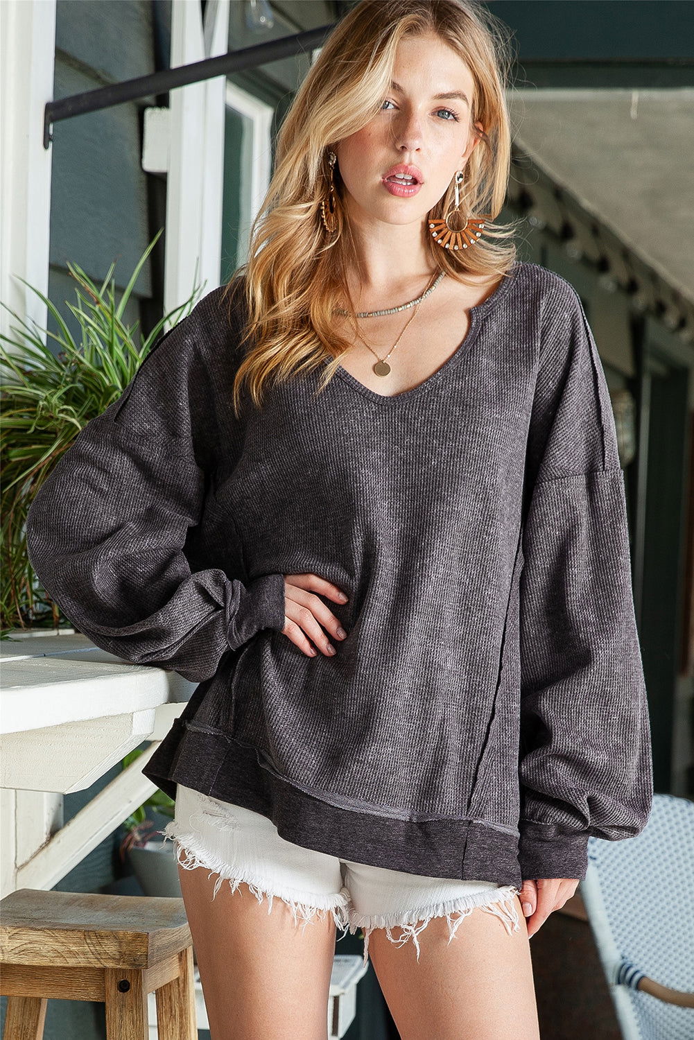 Grey Textured Exposed Seam Pullover Sweatshirt for Women - Vesteeto