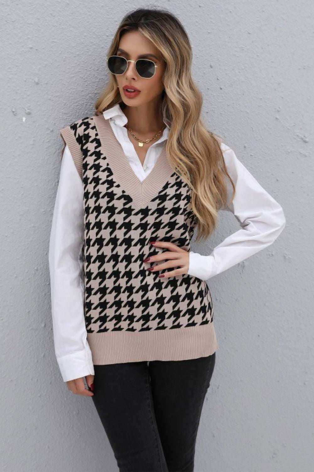 Houndstooth V-Neck Knit Vest - Vesteeto