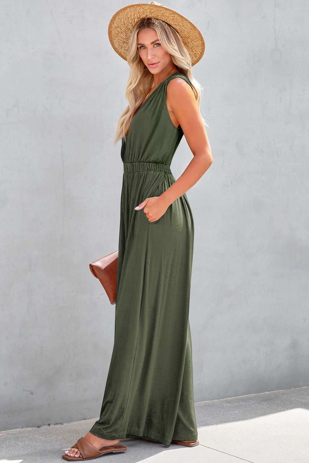 Jungle Green Deep V Pocketed Pleated Wide Leg Jumpsuit - Vesteeto