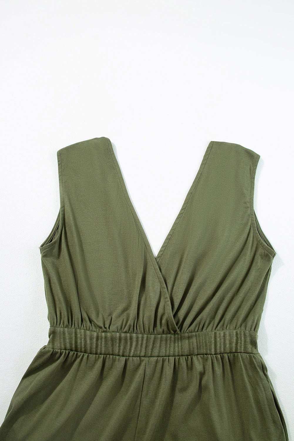 Jungle Green Deep V Pocketed Pleated Wide Leg Jumpsuit - Vesteeto