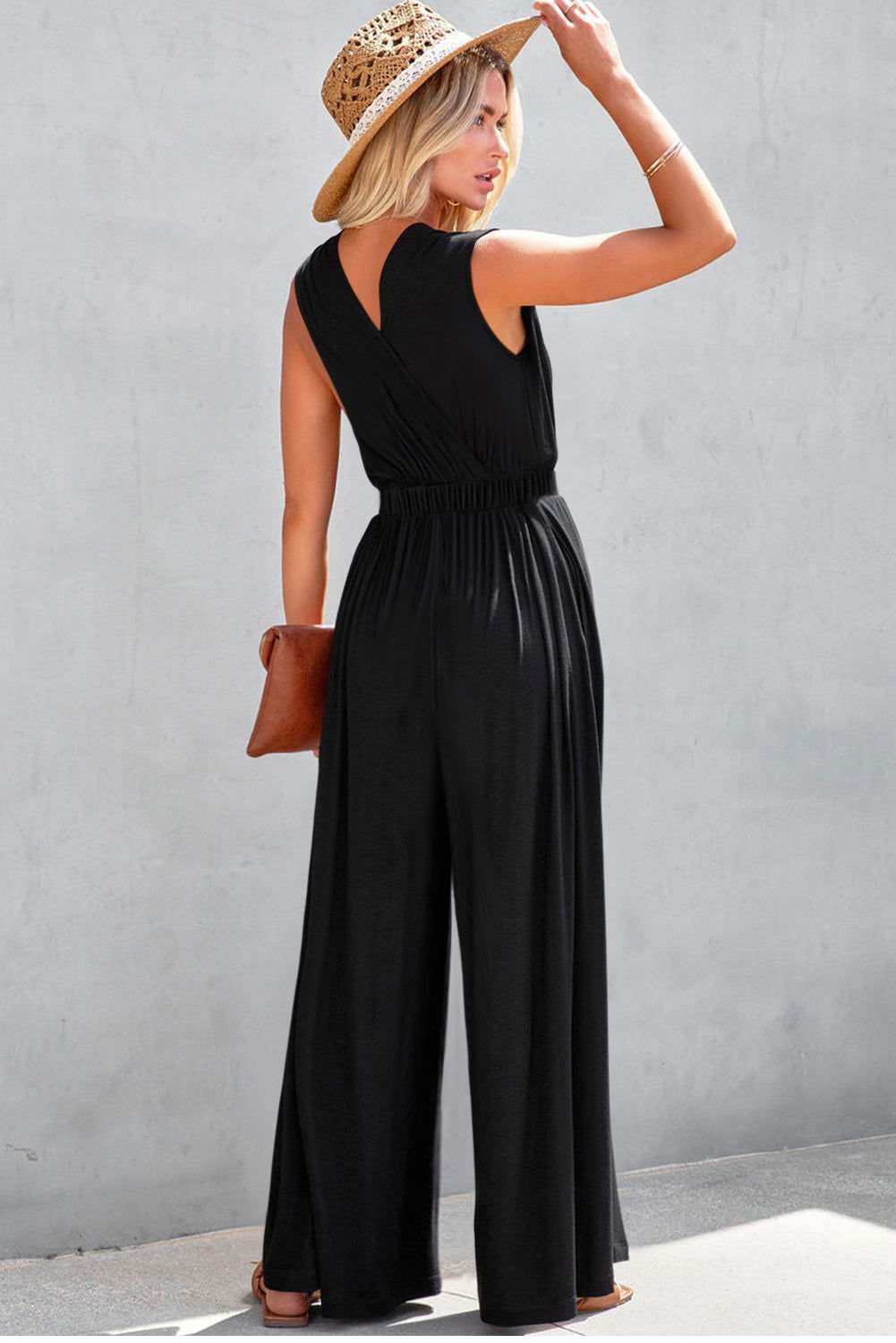 Jungle Green Deep V Pocketed Pleated Wide Leg Jumpsuit - Vesteeto