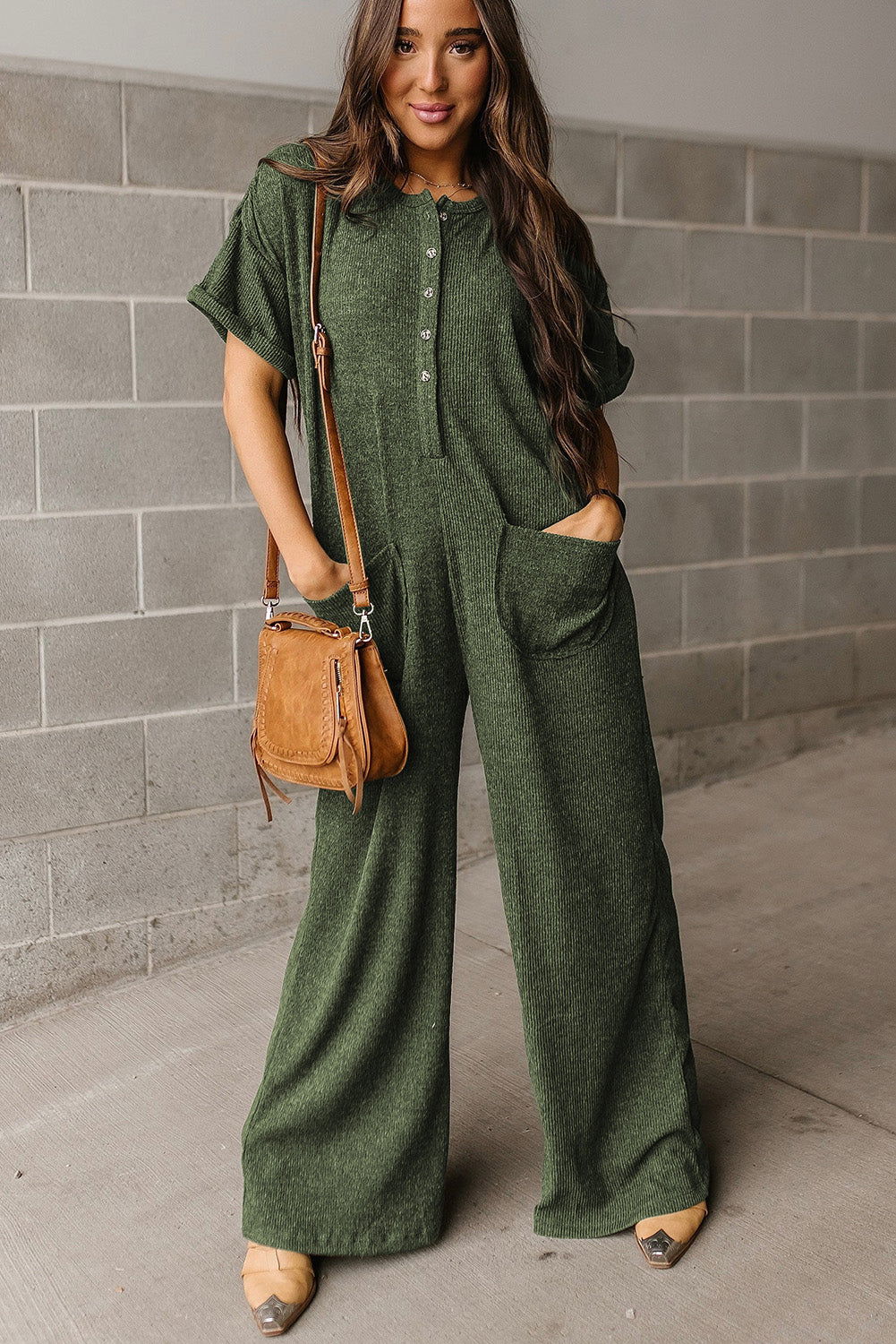 Jungle Green Textured Side Pockets Buttoned Wide Leg Jumpsuit - Vesteeto