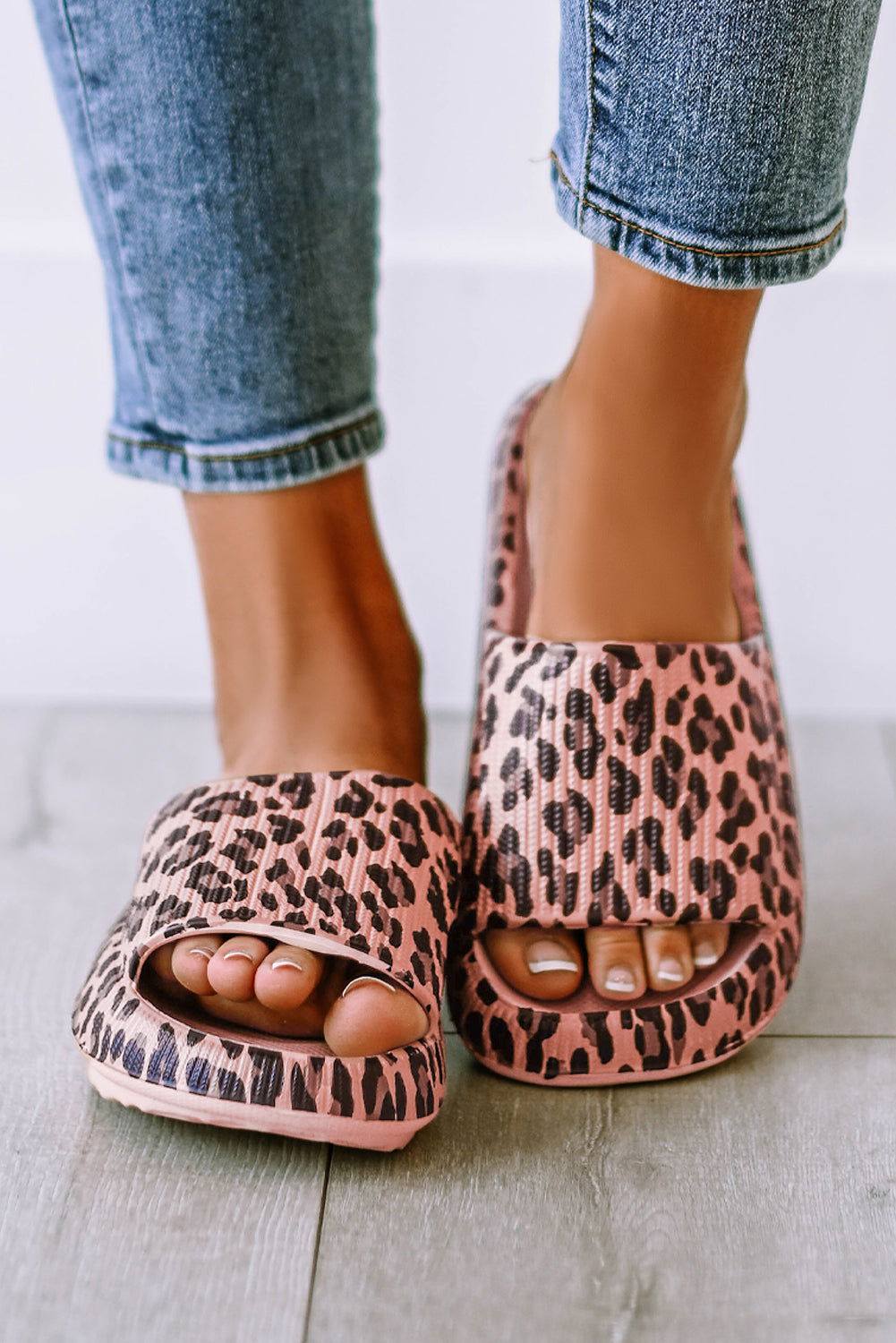 Leopard Cloud Slides Thick Flat Slides Shoes - Vesteeto