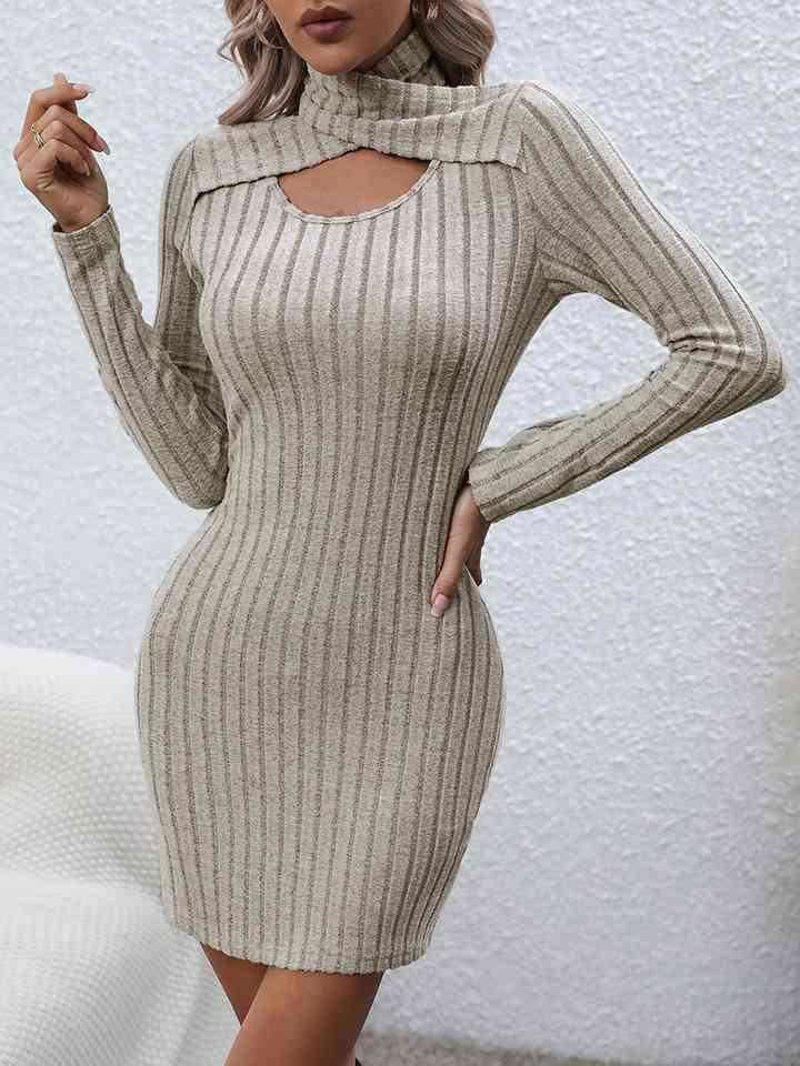 Long Sleeve Ribbed Sweater Dress - Vesteeto