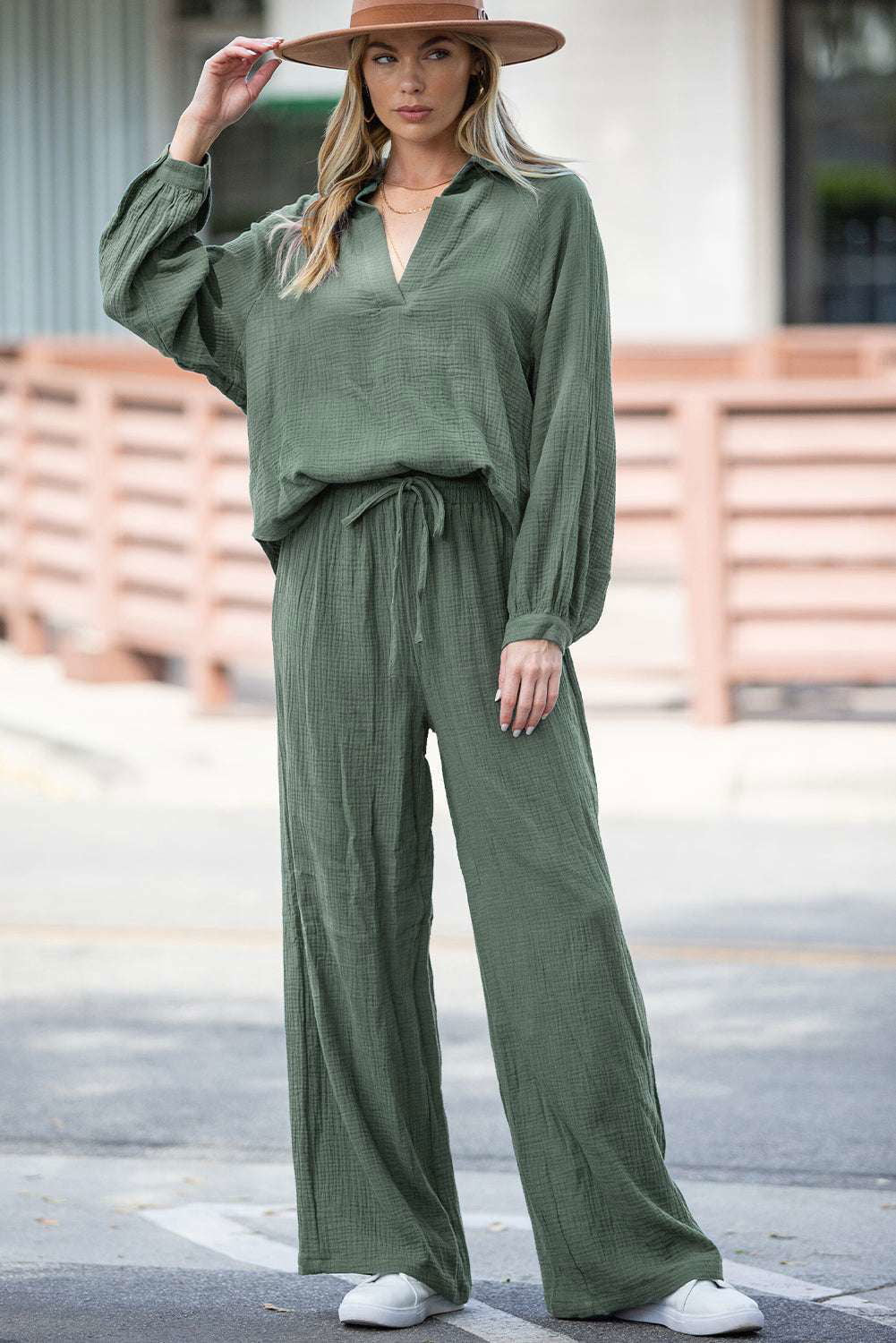 Mist Green Crinkle Split Neck Top Loose Drawstring Pants Set - Vesteeto