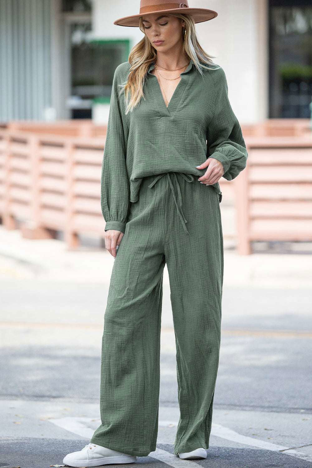 Mist Green Crinkle Split Neck Top Loose Drawstring Pants Set - Vesteeto