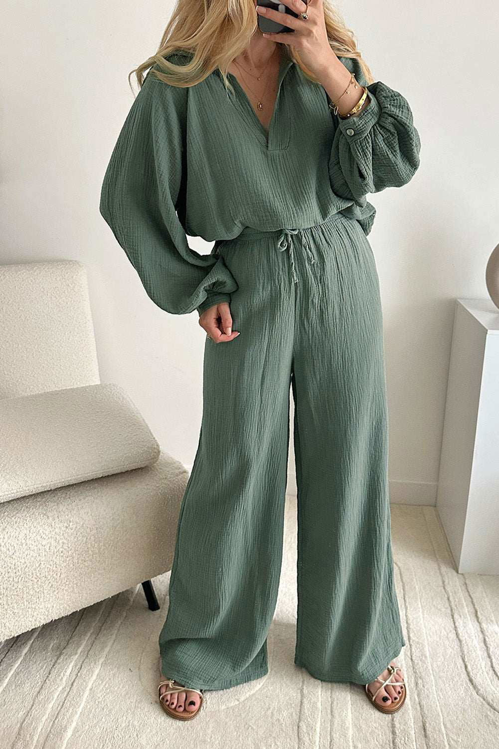 Mist Green Crinkle Split Neck Top Loose Drawstring Pants Set - Vesteeto