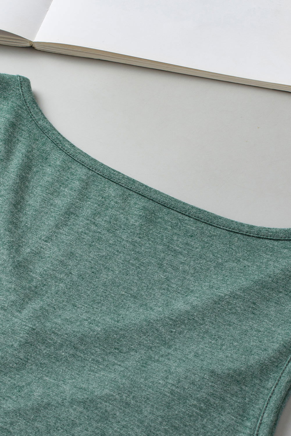 Mist Green Solid Color V Neck Pleated Tank Top - Vesteeto