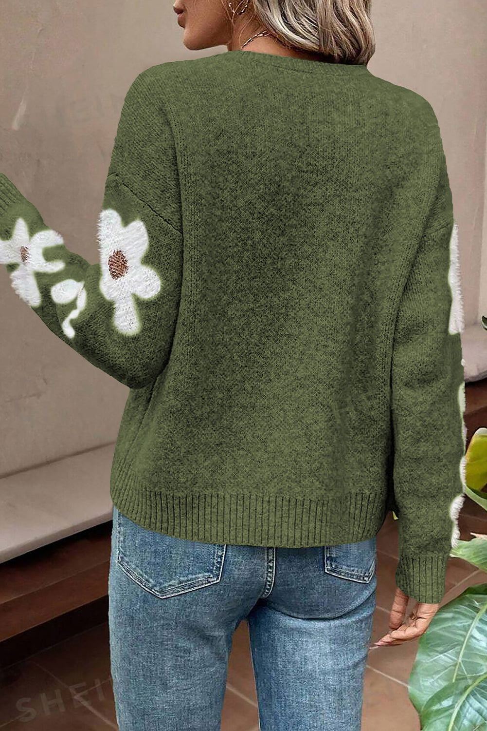 Moss Green Flower Drop Shoulder Sleeve Sweater - Vesteeto