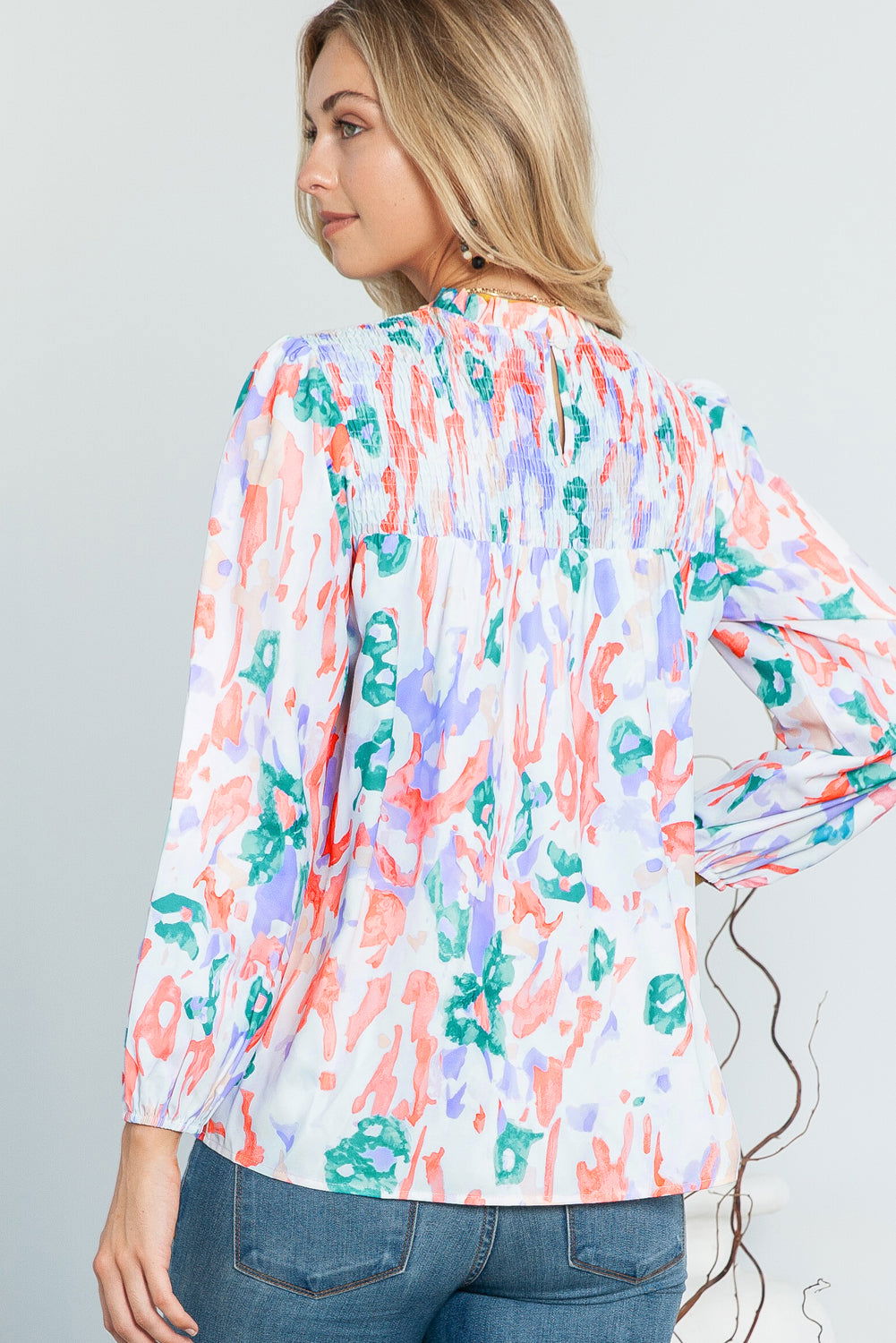 Multicolor Abstract Print Smocked Long Sleeve Blouse - Vesteeto