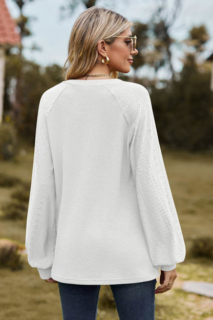 Notched Neck Raglan Sleeve Blouse - Vesteeto