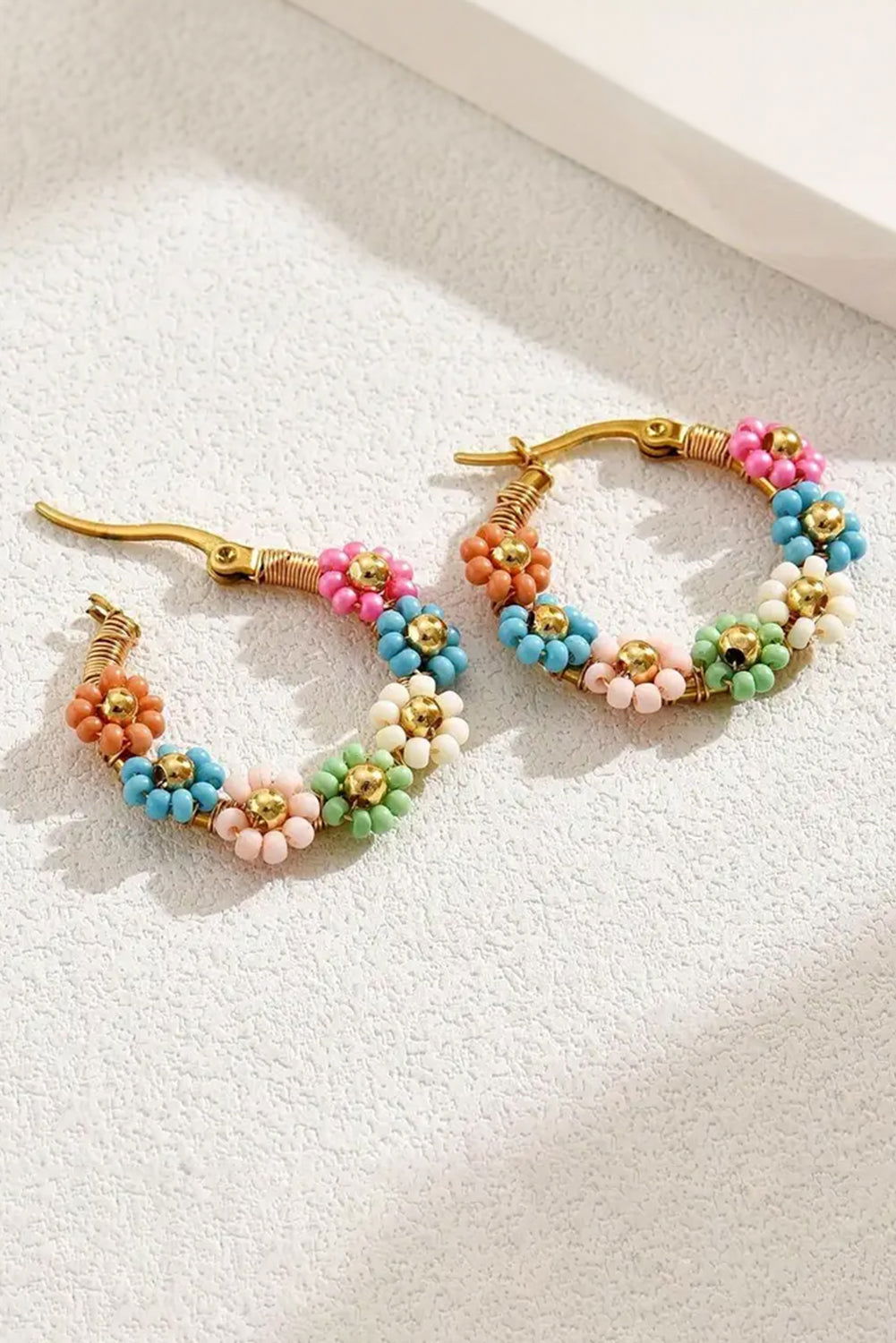 Pink Contrast Beaded Flowers Round Shape Dropping Earrings - Vesteeto