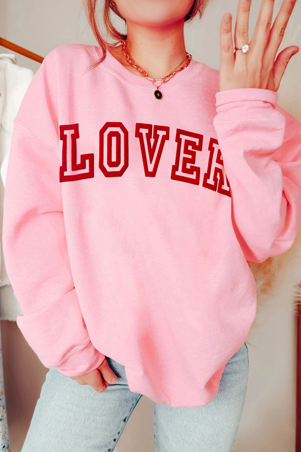 Pink LOVER Letter Graphic Drop Shoulder Pullover Sweatshirt - Vesteeto