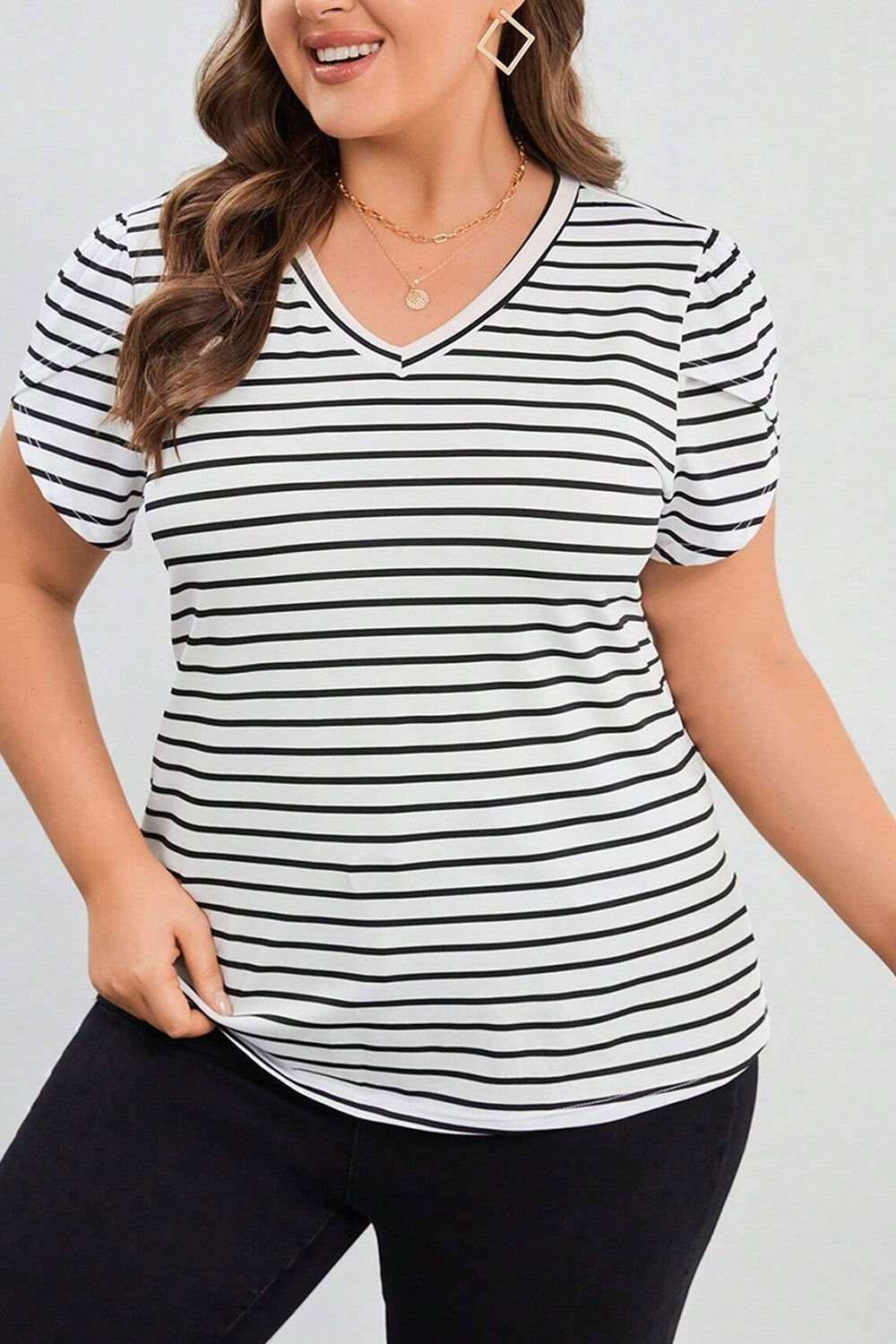 Plus Size Striped V Neck Short Sleeve T-Shirt