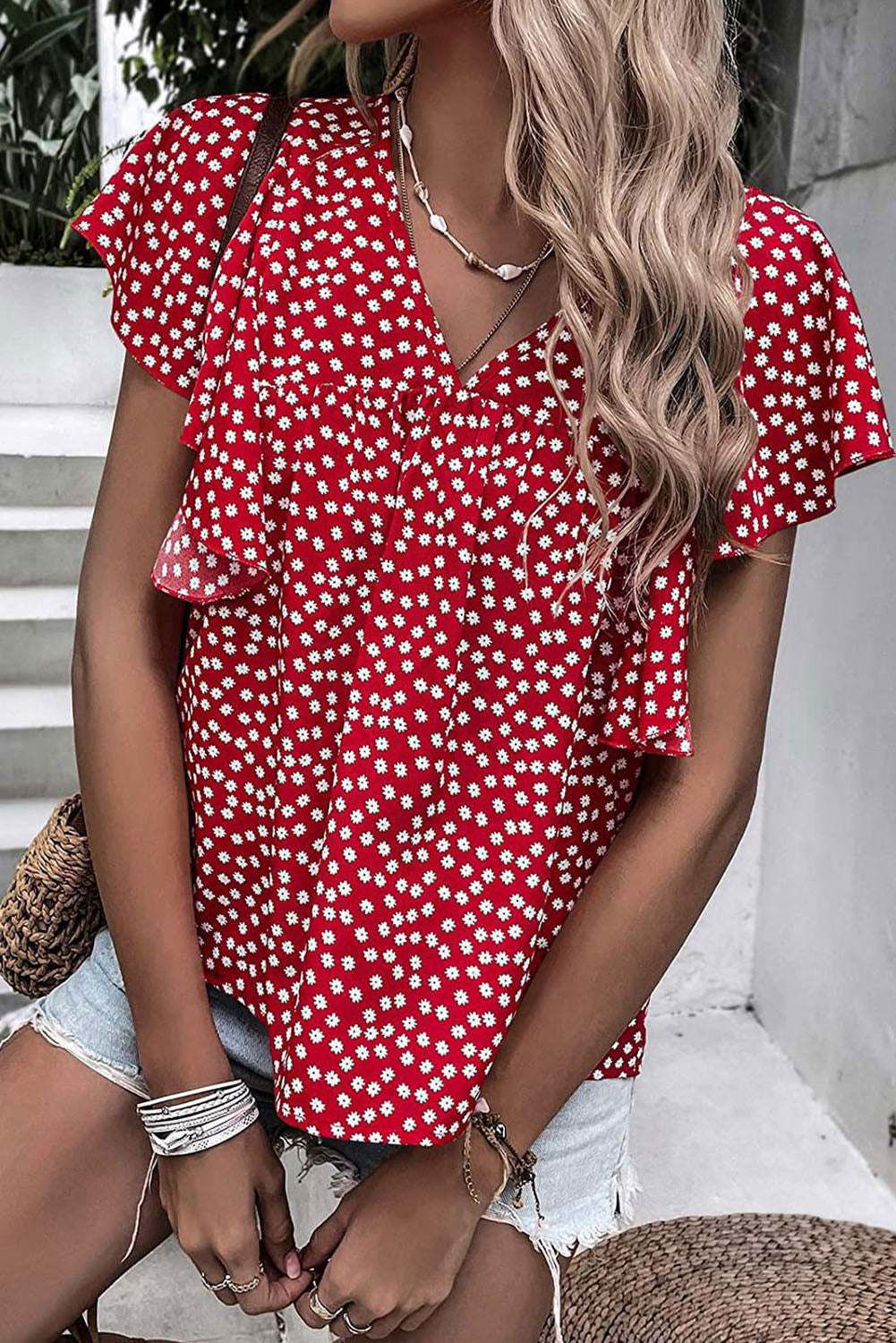 Red Floral Print V Neck Ruffle Sleeve Blouse - Vesteeto