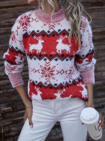 Reindeer & Snowflake Round Neck Sweater - Vesteeto