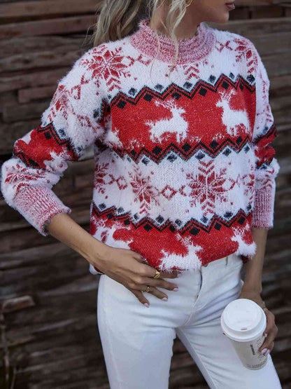 Reindeer & Snowflake Round Neck Sweater - Vesteeto