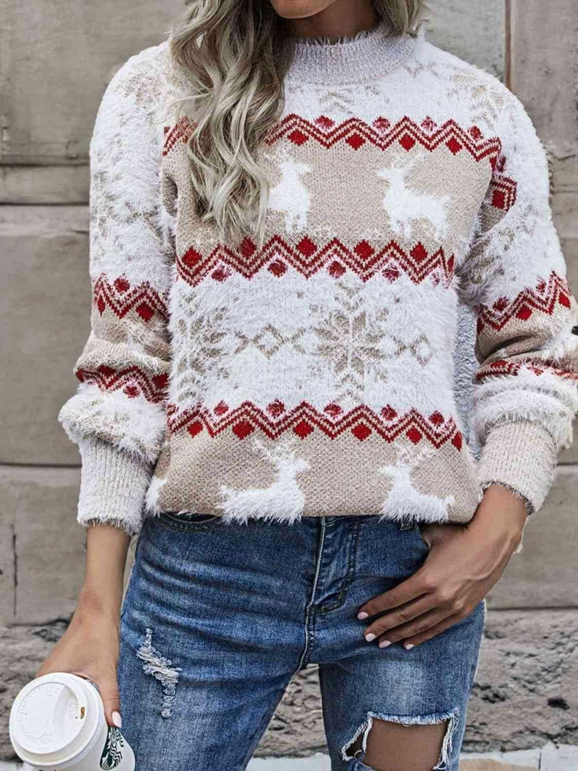 Reindeer & Snowflake Round Neck Sweater - Vesteeto