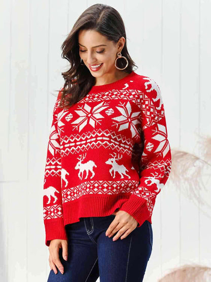 Reindeer & Snowflake Round Neck Sweater - Vesteeto