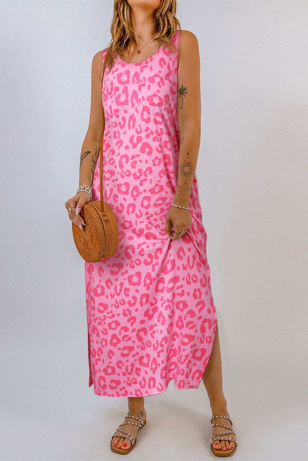 Rosy Leopard Print Side Slits Casual Sleeveless Dress - Vesteeto