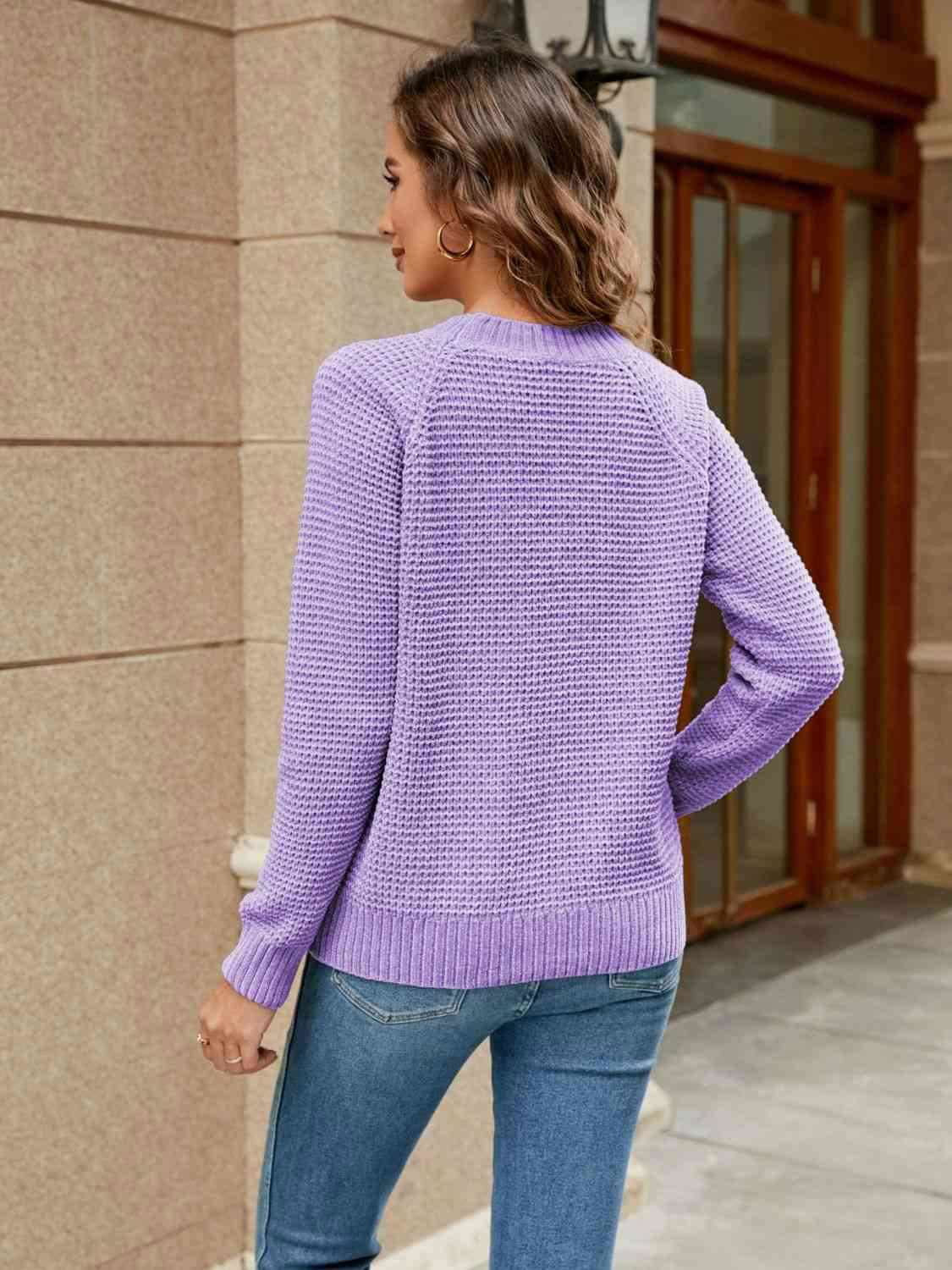 Round Neck Raglan Sleeve Sweater - Vesteeto