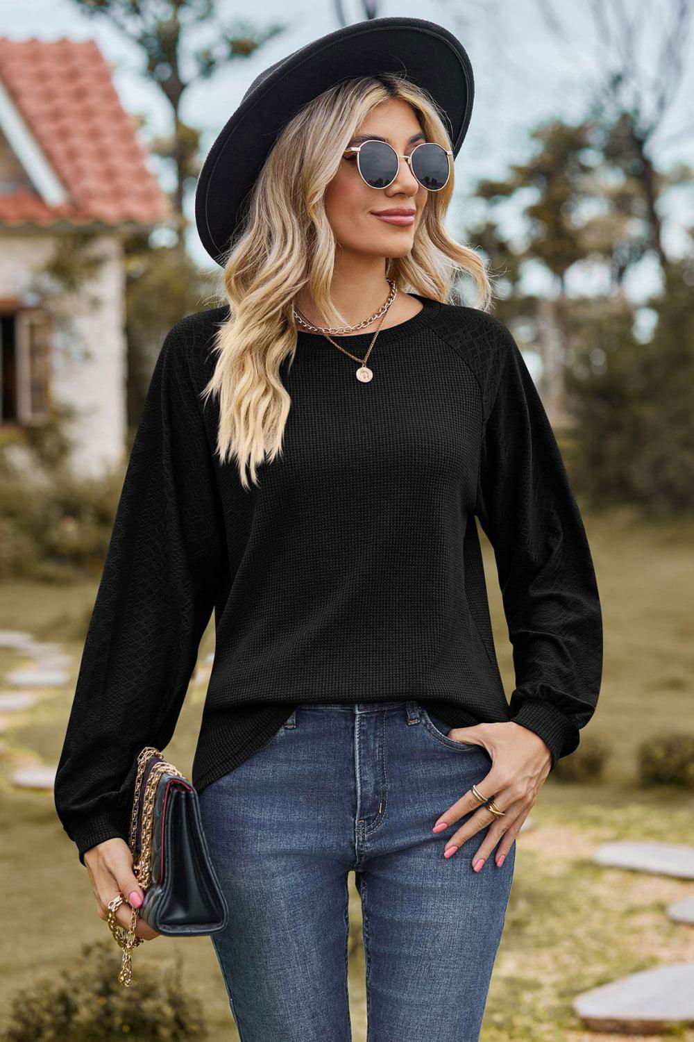 Round Neck Raglan Sleeve Sweatshirt - Vesteeto