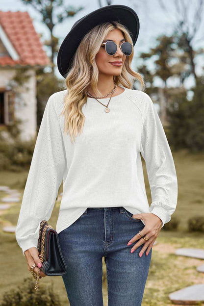 Round Neck Raglan Sleeve Sweatshirt - Vesteeto