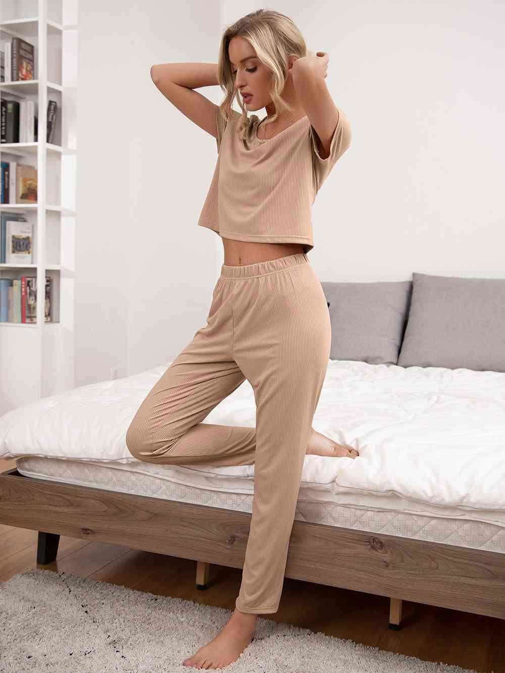 Round Neck Short Sleeve Top and Pants Lounge Set - Vesteeto